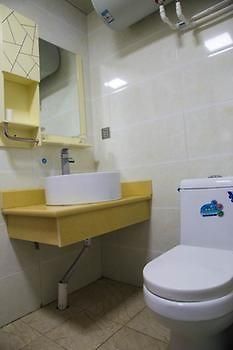 Yixinyuan Hotel Дзиуджайгоу Екстериор снимка