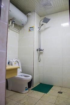 Yixinyuan Hotel Дзиуджайгоу Екстериор снимка