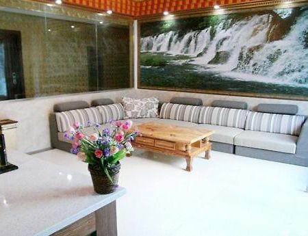 Yixinyuan Hotel Дзиуджайгоу Екстериор снимка